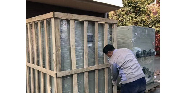 渦旋式水源熱泵機(jī)組廠家完成測(cè)試，用戶安裝簡便